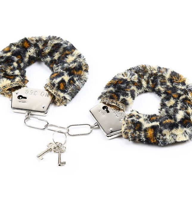 OHMAMA FETISH - VELVETEEN FURLINED METAL WRIST CUFFS