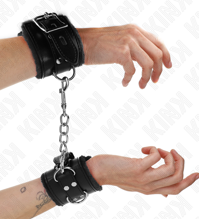 KINK - FUR LINED WRIST RESTRAINTS BLACK WITH BLACK BELT ADJUSTABLE 17-29 CM X 6 CM