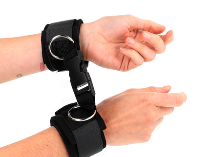 KINK - NEOPRENE HOOK&LOOP FASTENER WRIST RESTRAINTS BLACK ADJUSTABLE 22-34 CM