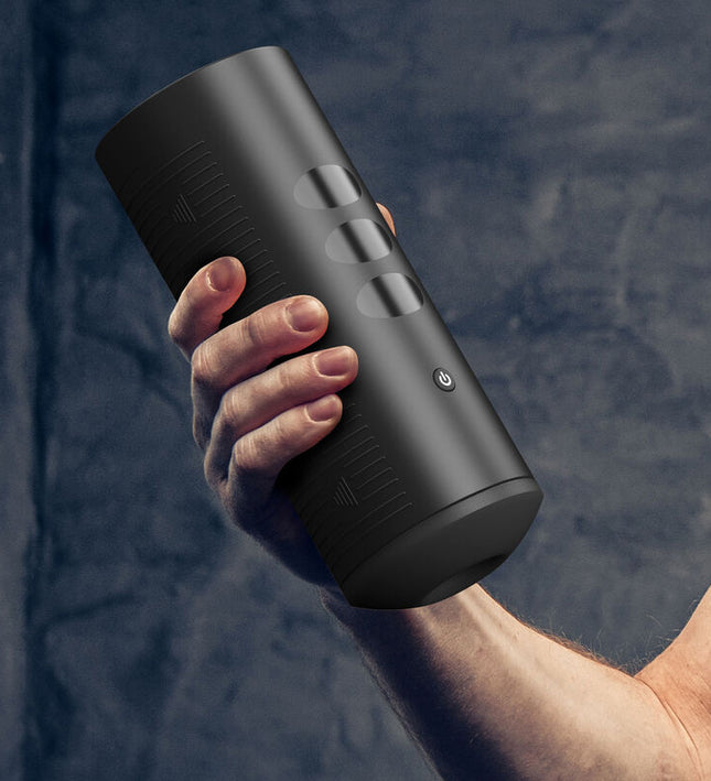 KIIROO - TITAN TECHNOLOGICAL MASTURBATOR